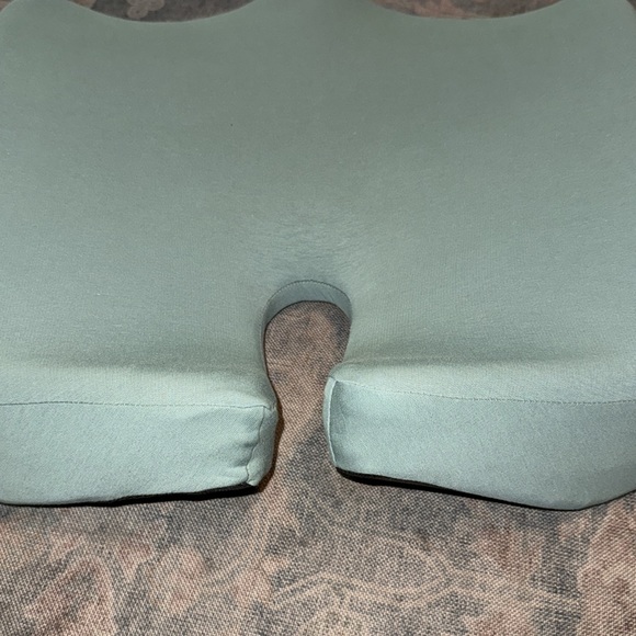 Like-new cushion lab pressure relief seat cushion - Picture 5 of 15